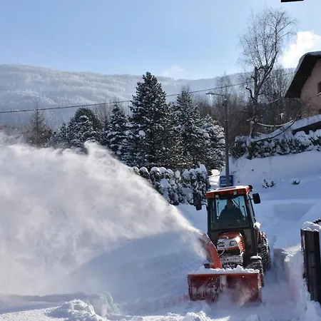 Sasanka Przy Gondoli Bed and Breakfast 3*