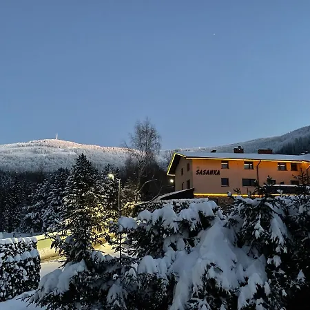 Sasanka Przy Gondoli Oda ve Kahvaltı *
