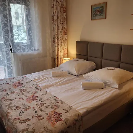 Sasanka Przy Gondoli ベッド・アンド・ブレックファスト 3*