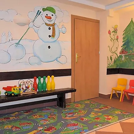 Couette-café Sasanka Przy Gondoli Podgrzewany Basen W Cenie Pobytu 3*