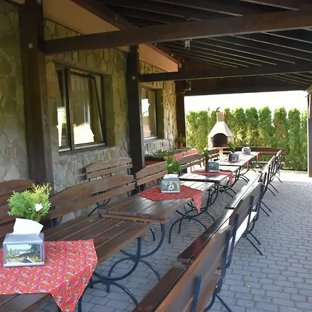 ベッド・アンド・ブレックファスト Sasanka Przy Gondoli シュチルク