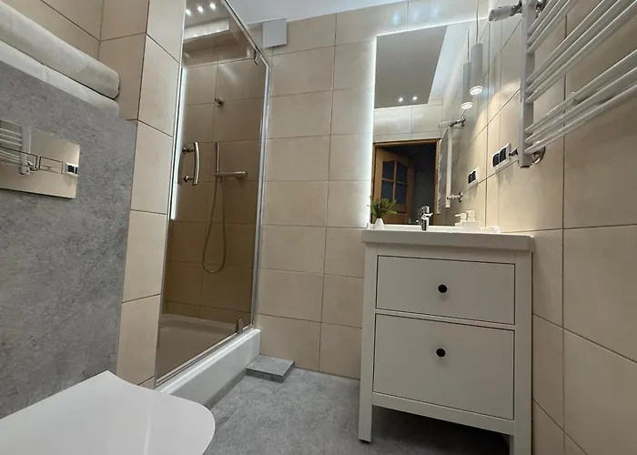 Bed & Breakfast Sasanka Przy Gondoli 3*